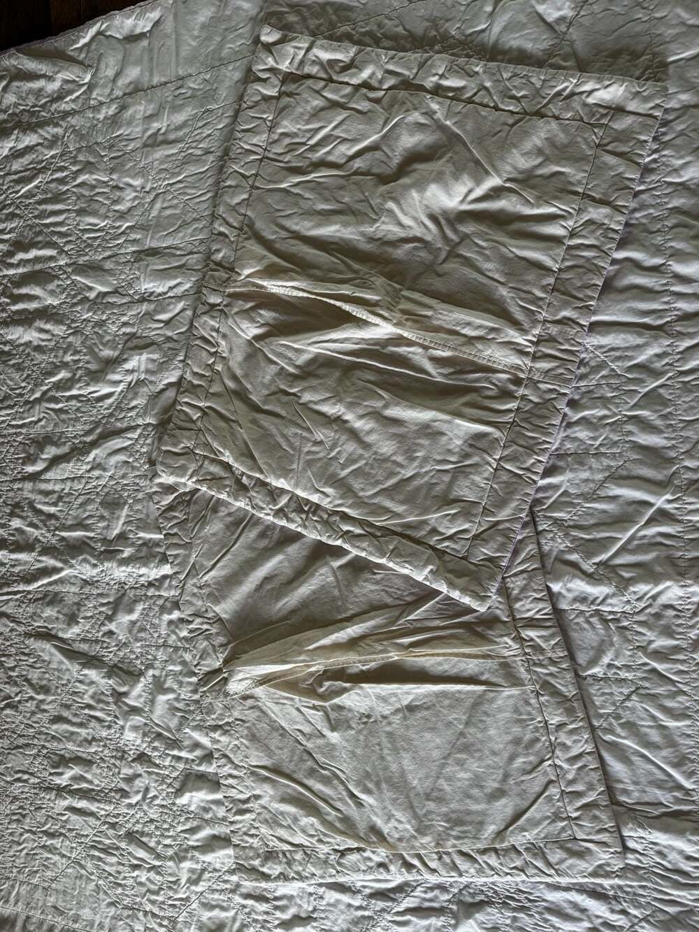 Vintage Hand-Quilted Pieced Star Quilt with Two Matching Shams - Picture 12 of 12